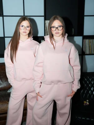 Twins on Ice - Instagram - 17.04.2026