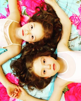 Twins on Ice - Instagram - 10.04.2020