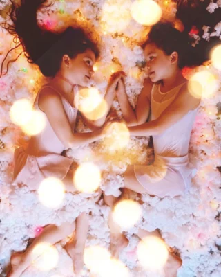 Twins on Ice - Instagram - 01.01.2021