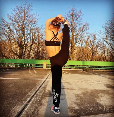 Twins on Ice - Instagram - 01.04.2021