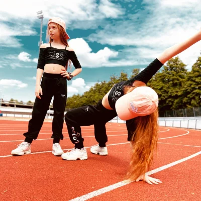 Twins on Ice - Instagram - 03.06.2021