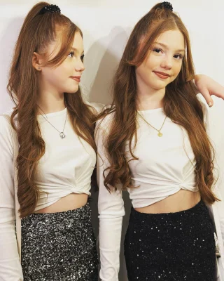 Twins on Ice - Instagram - 02.01.2024
