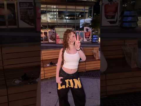 👩🏻‍🦰👩🏻‍🦰 #fun #funny #twins #dance #friends #shorts #shortvideo #trend #trending