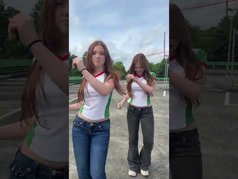 Friday 🌧️ #twins #fun #dance #funny #shortvideo #viralshorts #trend