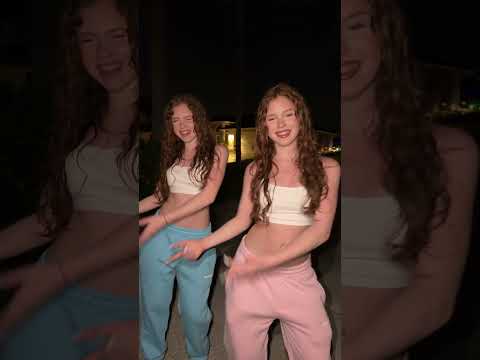 🌴 #twins #dance #fun #beautiful #shortvideo #viralshorts #funny #summer