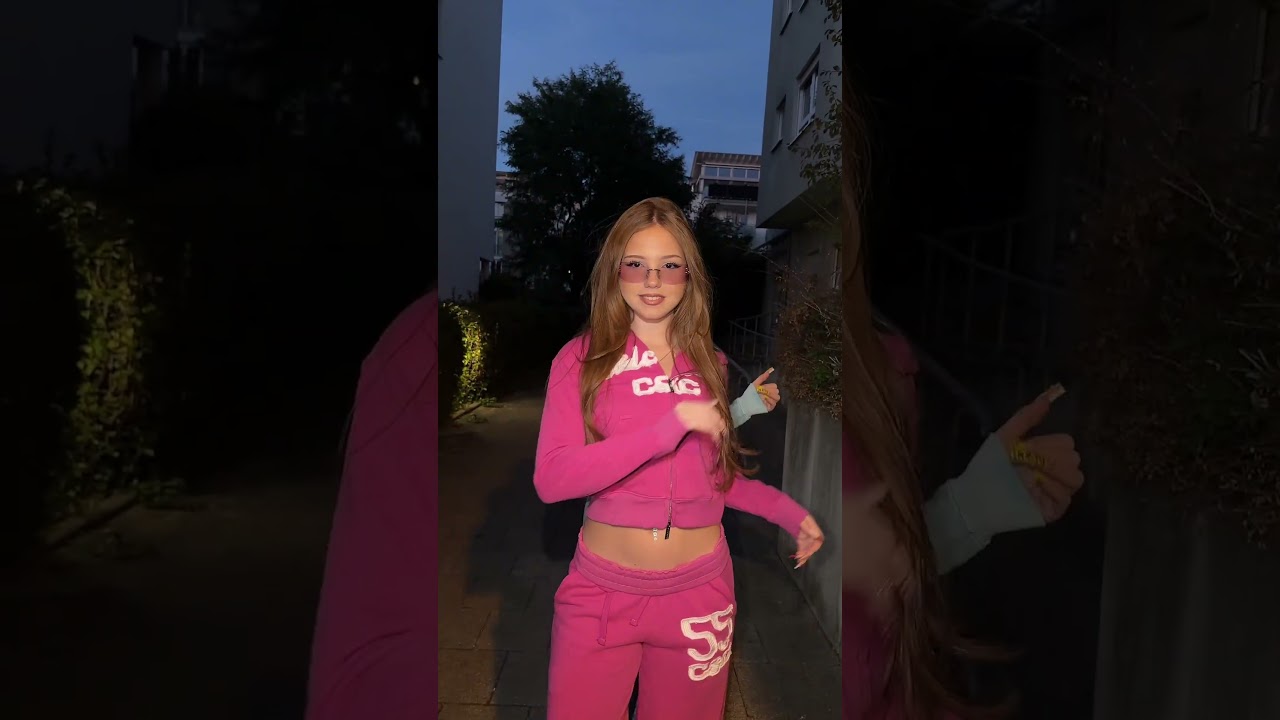 Abrakadabra 🪄 #twins #trending #trend #fun #dance #beautiful #shorts #trendingshorts