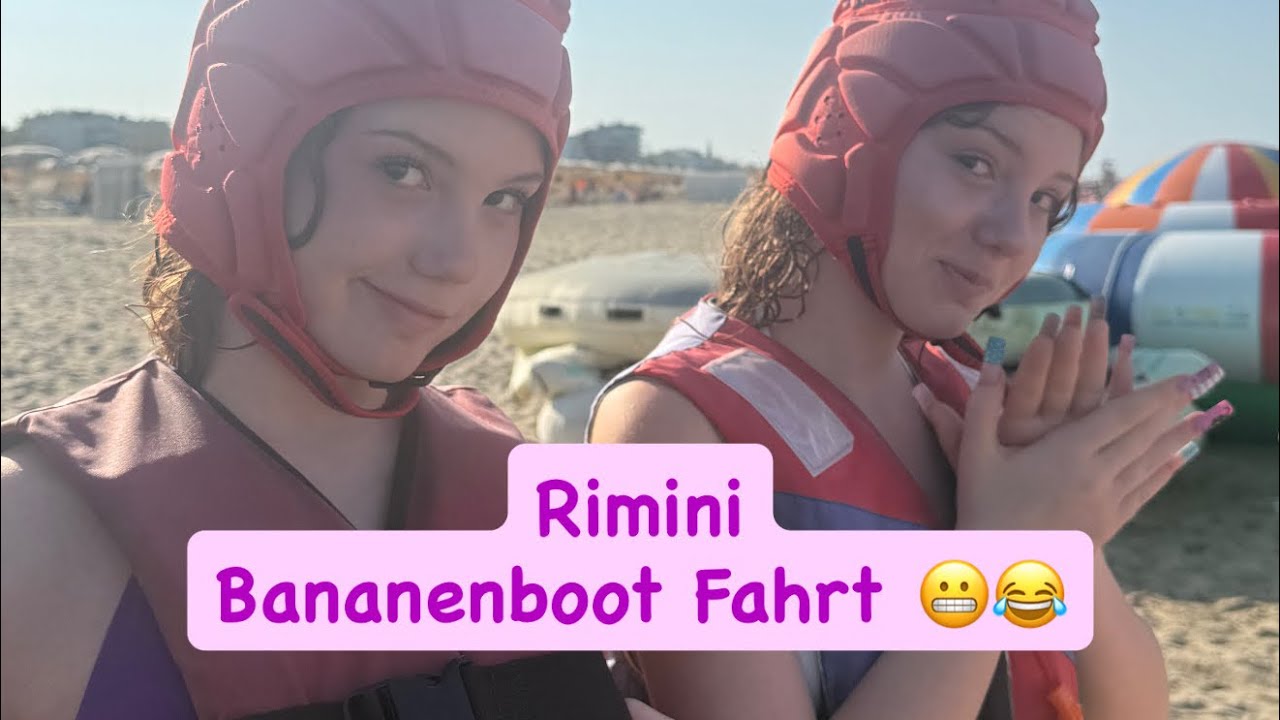 Rimini Bananenboot fahren 😅 #rimini #twins #vlog #funny #urlaub #spaß 