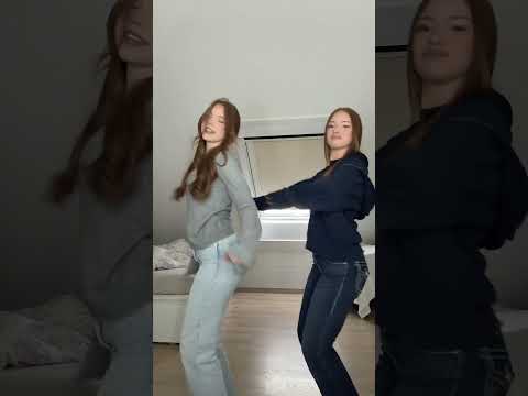 Fail 😅 #twins #twinmoments #fun #shortvideo #fail #funnyvideo #funny #shortsviral #shortsfeed