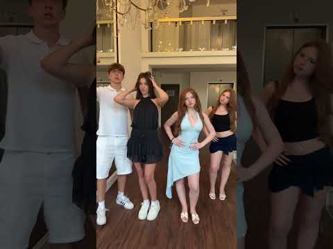 Wie findet ihr diese Kombi? #twins #fun #trend #shortvideo #beautiful #shots #friends
