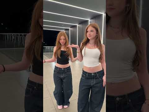 Addicted to youuu🫵🏻💗#twins #dance #trending #trend #shorts #shortsvideo #fypシ