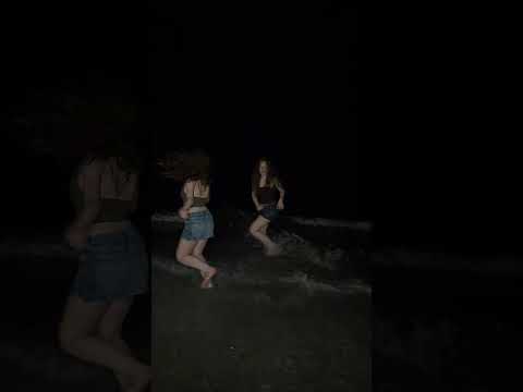 Könntet ihr euch vorstellen am Meer zu leben? #trend #sea #summer #twins #fun #funny #beautiful