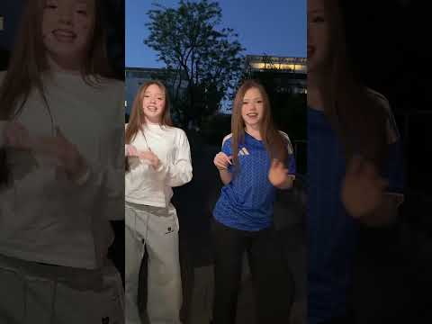 Wie geht’s euch? #twins #dance #trend #shortvideo #outfit #fypシ #beautiful #viralshorts #fun