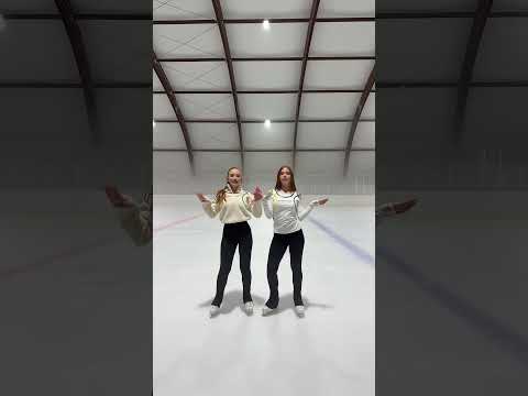 ⛸️⛸️#dance #shortvideo #fun #trending #trend #twins #fashion #iceeating #figureskating #skating