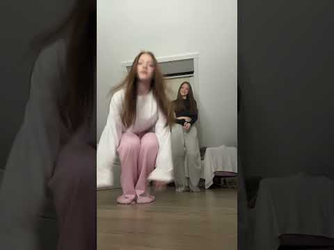 🫶🏻 #dance #twinmoments #fun #shortvideo #trending #trend #bestie #fypシ #viralvideo #dancetrend